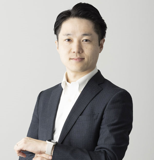 藪原 拓人 氏